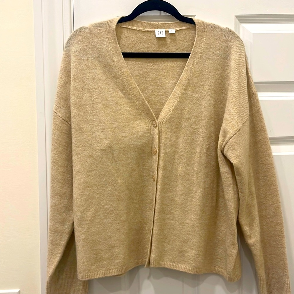 Women’s Gap cardigan size XL